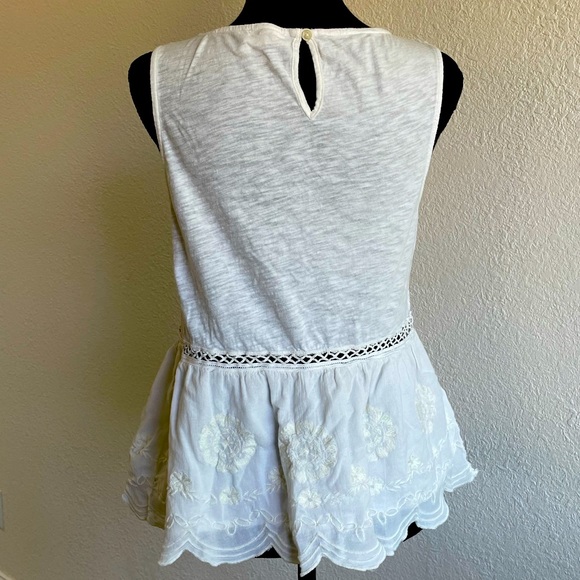 Anthropologie • Off White Meadow Rue Sleeveless Ruched T-Shirt Top Blouse - Picture 6 of 13